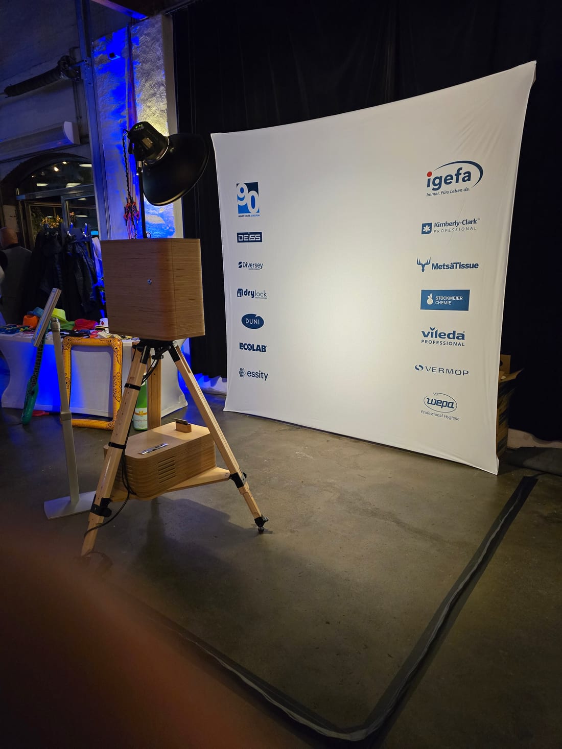 Sponsorenwand mit Partner-Logos als Fotobox-Hintergrund